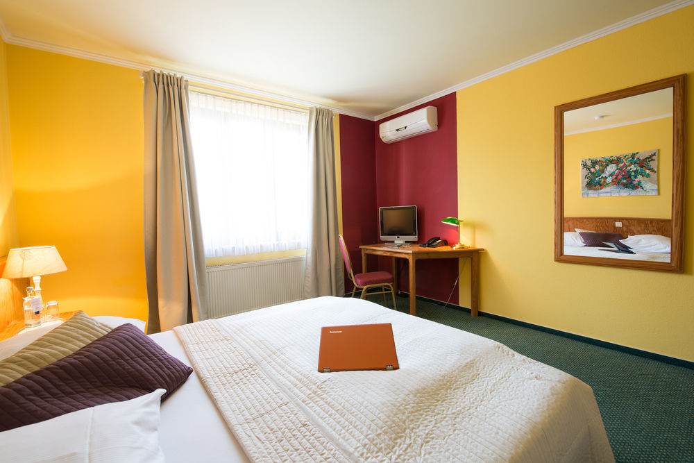 Hotel Toskana Wiesbaden Bagian luar foto